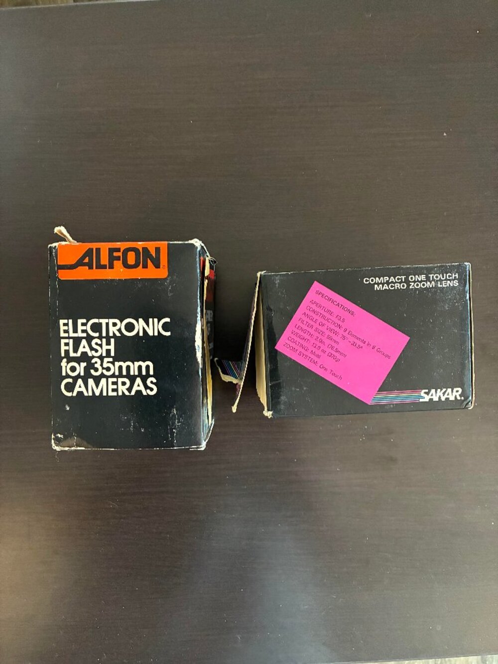 Bundle of VTG camera equipment; Alfon flash and Sakar zoom lens in original pkg